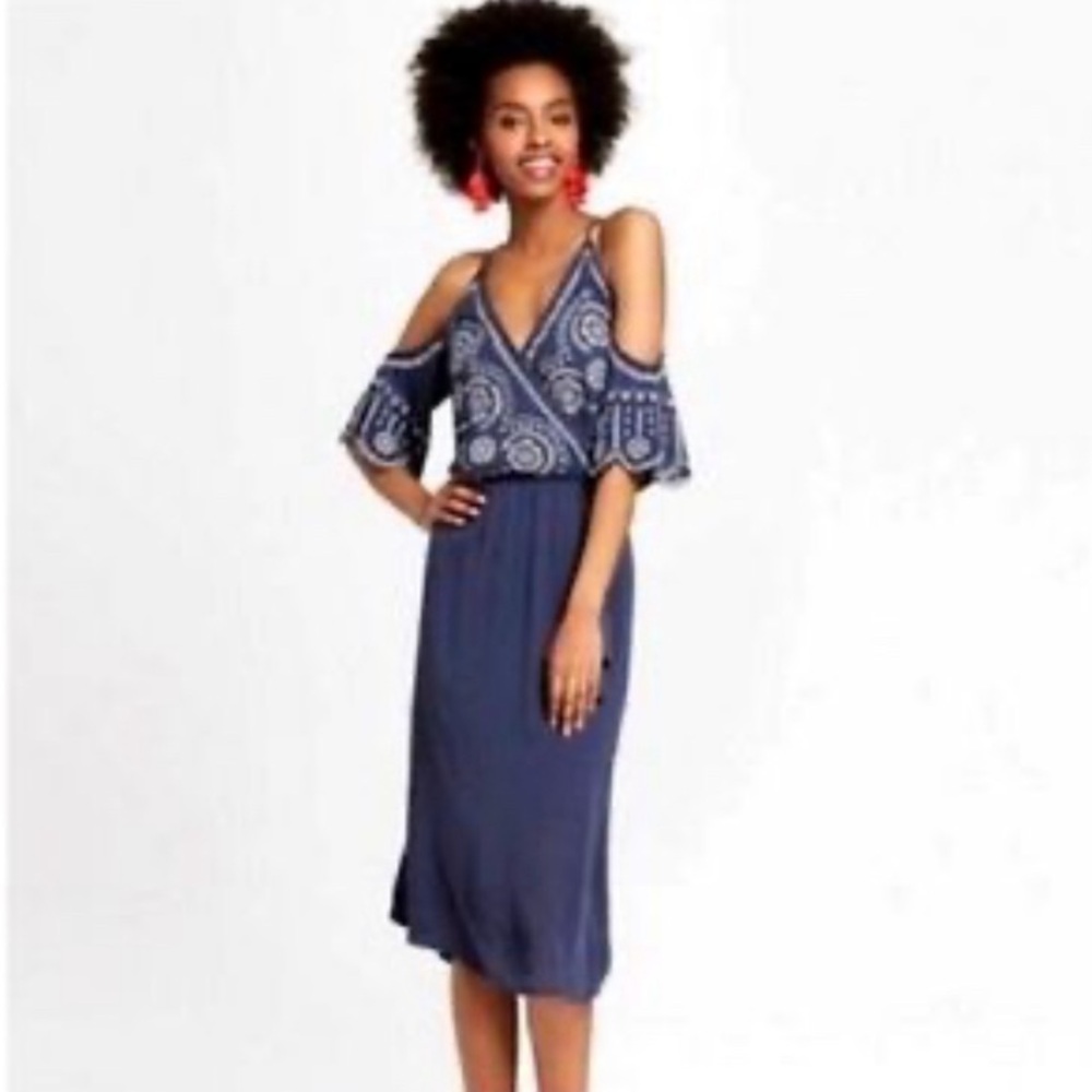 Xhilaration Navy and White Floral Embroidered Gauzy Tribal Cold Shoulder…